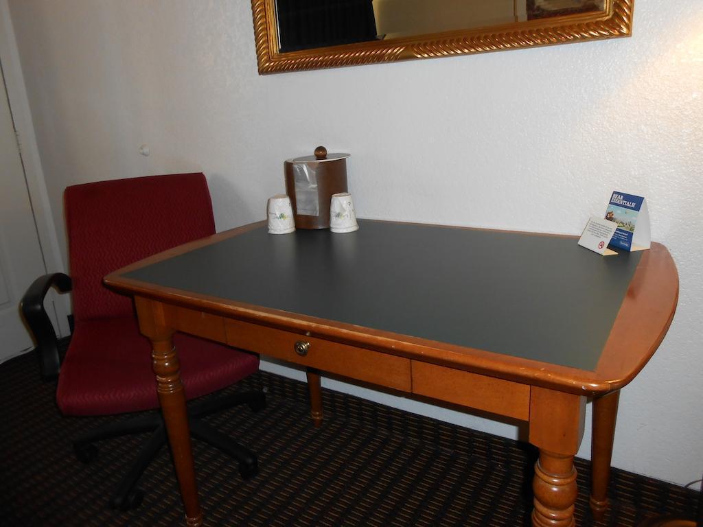 Rodeway Inn Phoenix North I-17 Exteriör bild