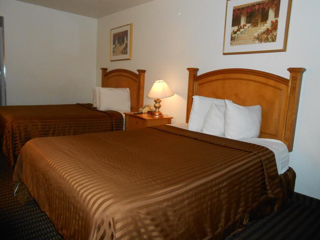 Rodeway Inn Phoenix North I-17 Exteriör bild