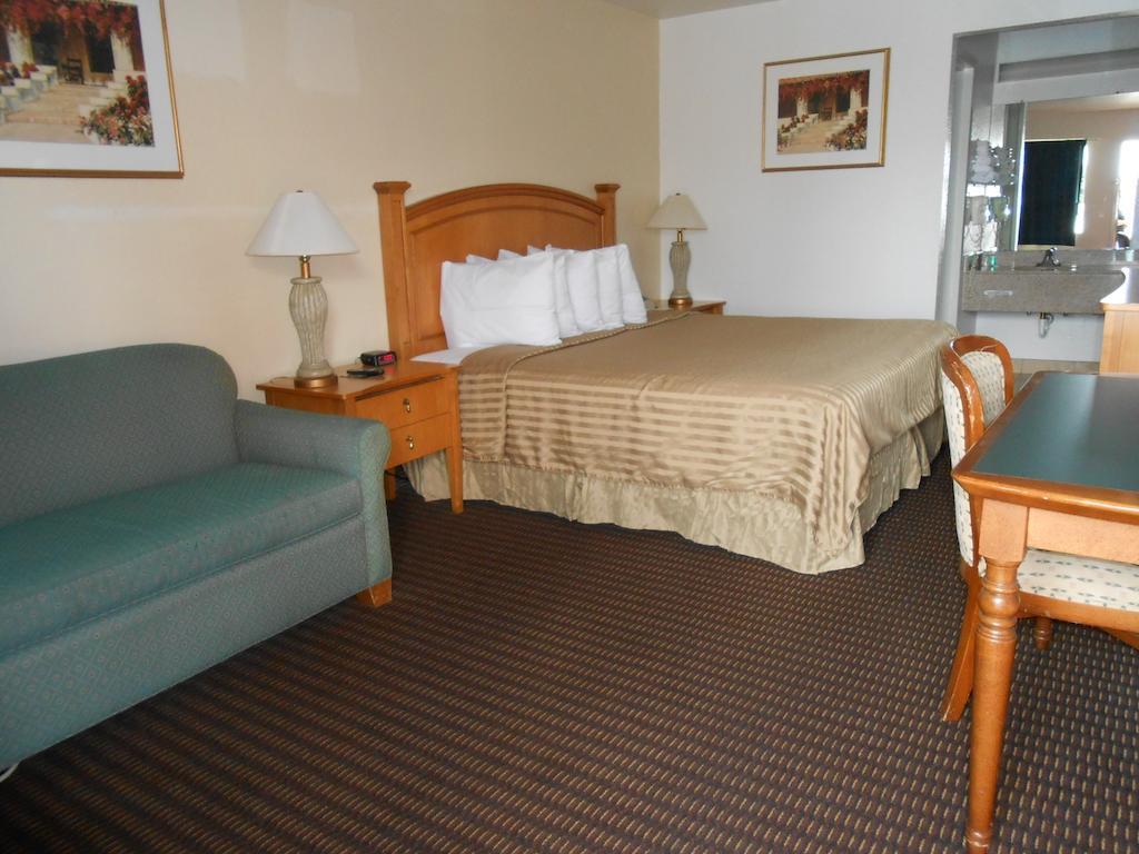 Rodeway Inn Phoenix North I-17 Exteriör bild
