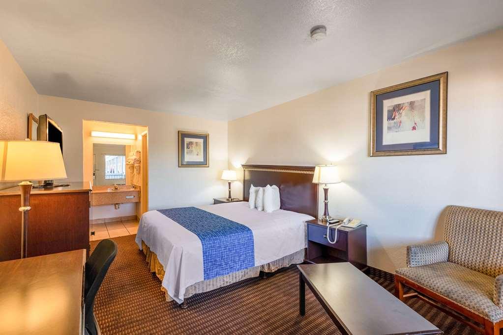 Rodeway Inn Phoenix North I-17 Rum bild