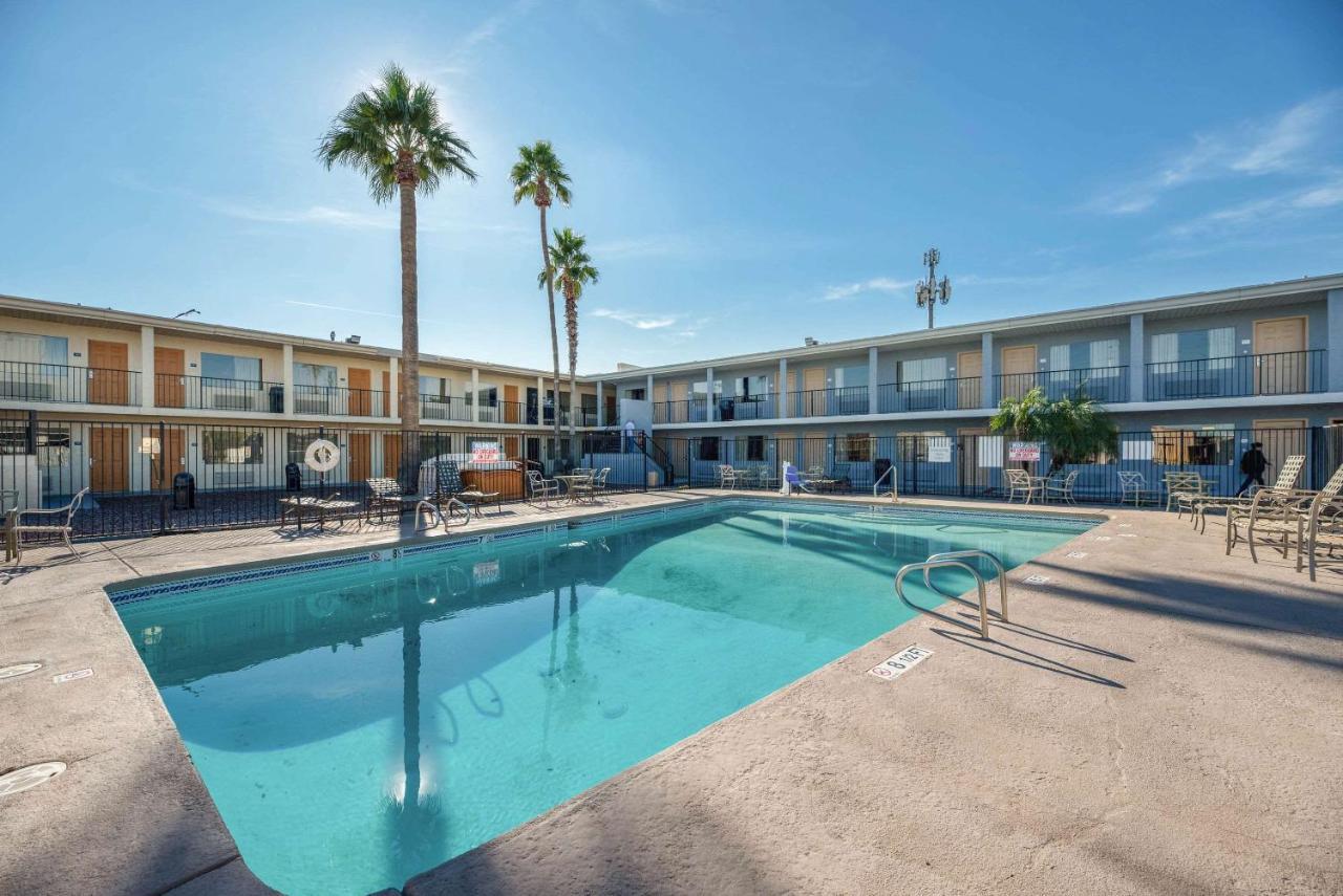 Rodeway Inn Phoenix North I-17 Exteriör bild