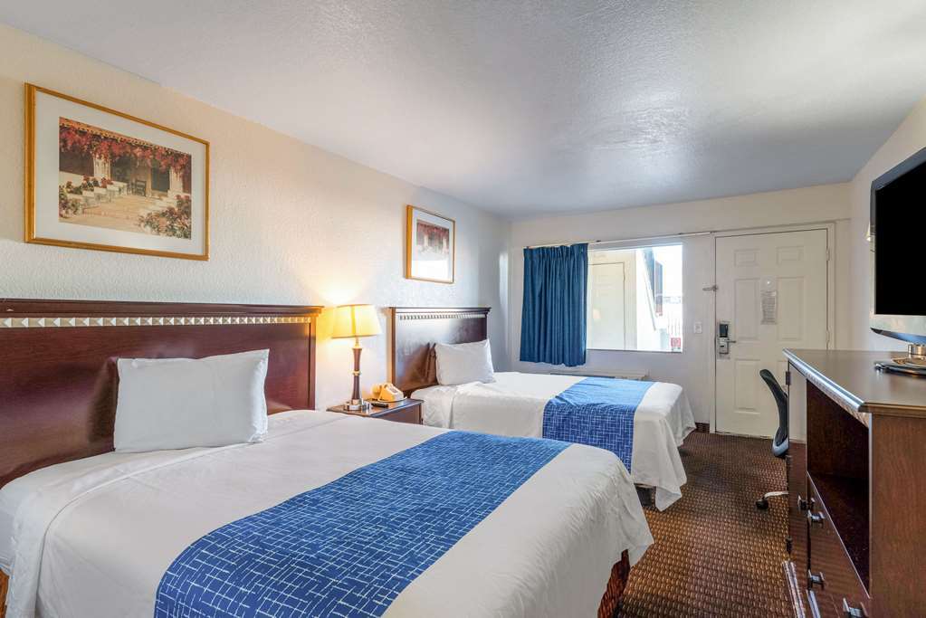 Rodeway Inn Phoenix North I-17 Rum bild