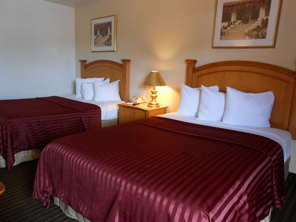 Rodeway Inn Phoenix North I-17 Exteriör bild